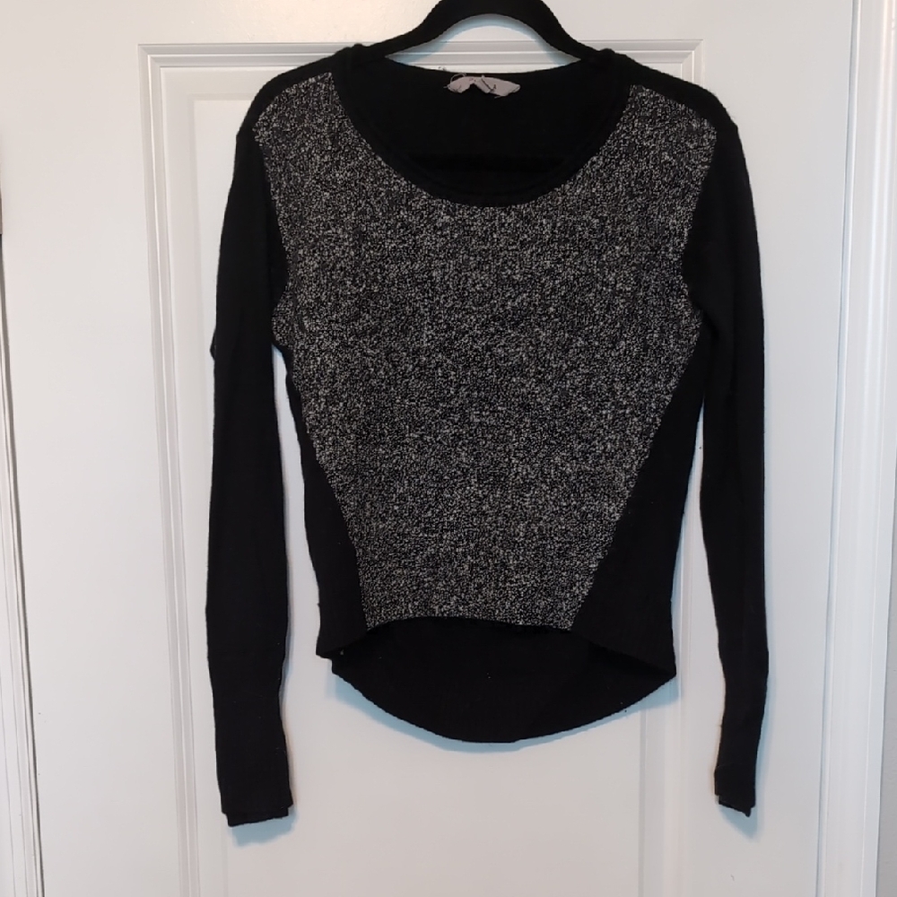 Athleta Charcoal And Black Sweater